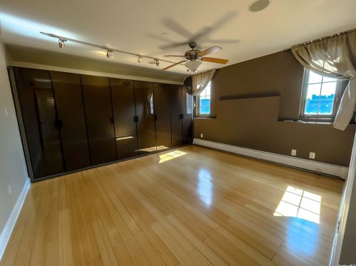 8375 117th St, Jamaica NY  11418-1422 exterior
