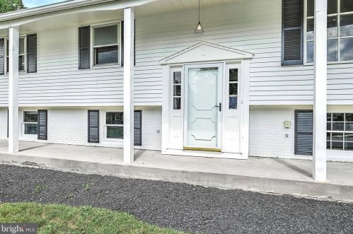41 Covington Dr, Shrewsbury, PA 17361-1847
