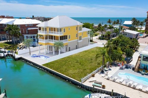 611 Estero Blvd, Fort Myers Beach, FL 33931-2020
