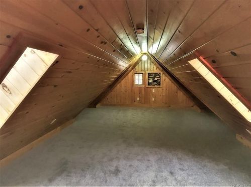 57 Lk Dr, Greenwood Lake NY  10925-2713 exterior