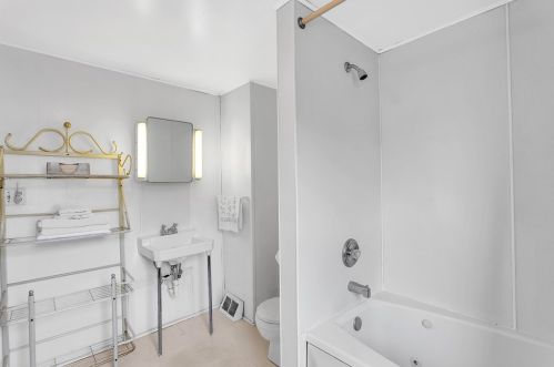 213 Penn St, Verona PA  15147-1024 exterior