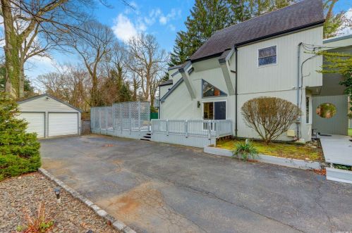 119 Sandy Hollow Rd, Northport, NY 11768-3446