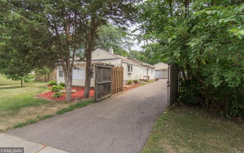 1226 2nd St, Grey Cloud Island, MN 55071-1710