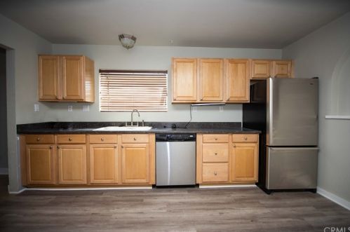 9659 Primrose Dr, Riverside CA 92503-4277 exterior