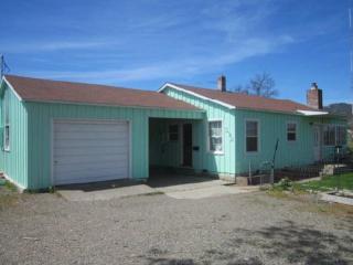 308 Lawrence Ln, Yreka, CA 96097-3210
