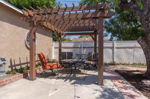 2809 Fairman St, Lakewood CA  90712-3631 exterior
