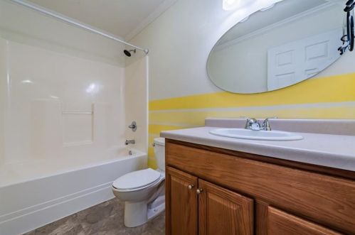 226 Tacoma Ave, Latrobe PA  15650-1237 exterior