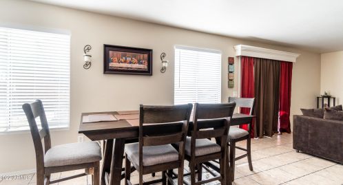 7216 42nd Dr, Phoenix, AZ 85041-3511