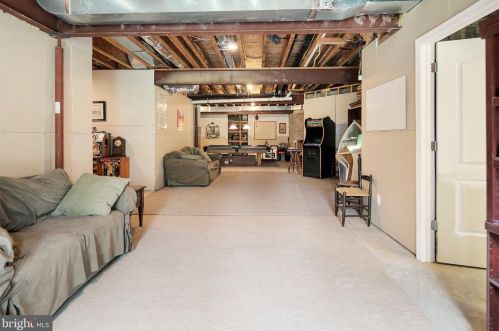 240 O St, Purcellville VA  20132-3002 exterior