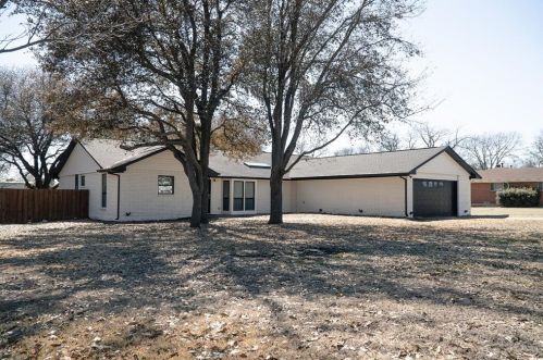 1302 Elsmere Dr, Duncanville, TX 75116-4110