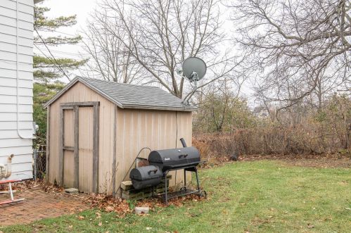 1100 Oscar St, Waukesha WI  53186-2541 exterior
