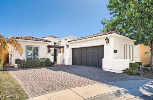 517 Adair Dr, Phoenix, AZ 85012-1052