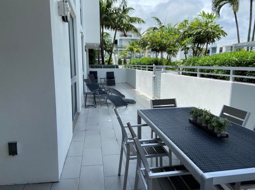 111 1st Ave, Delray Beach FL  33444-3712 exterior