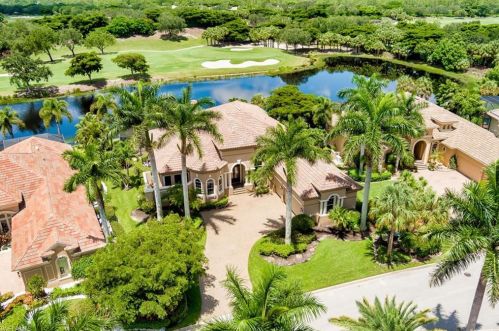 10521 Glen Lakes Dr, Bonita Springs, FL 34135-7237