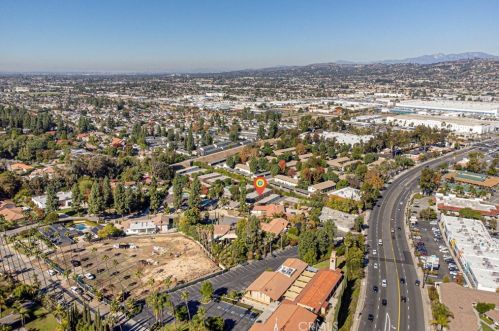 3733 Harbor Blvd, Fullerton CA  92835-1335 exterior