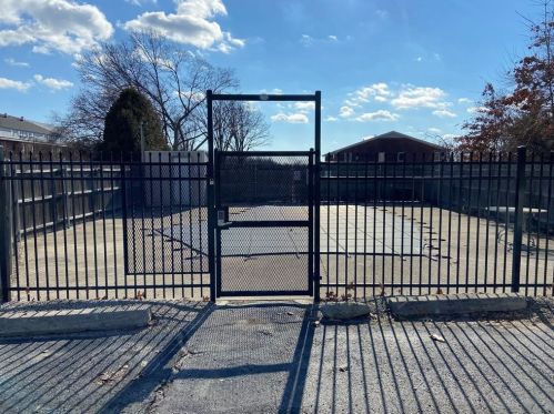 200 Woodlawn Ave, North Providence RI  02904-3791 exterior