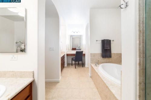 1040 Zebrina Way, San Ramon CA  94582-5209 exterior