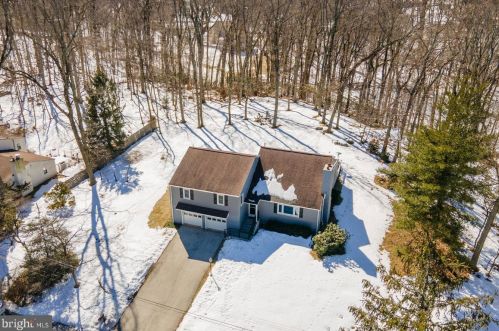 72 Birch Ln, Paoli, PA 19301-1203
