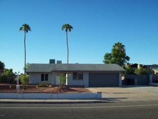 5207 Cholla St, Glendale, AZ 85304-3412