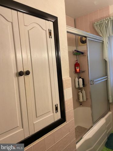 1730 42 St, Camden NJ  08110-2119 exterior