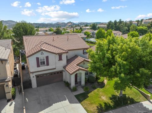 29617 Pickford Pl, Santa Clarita, CA 91384-3812