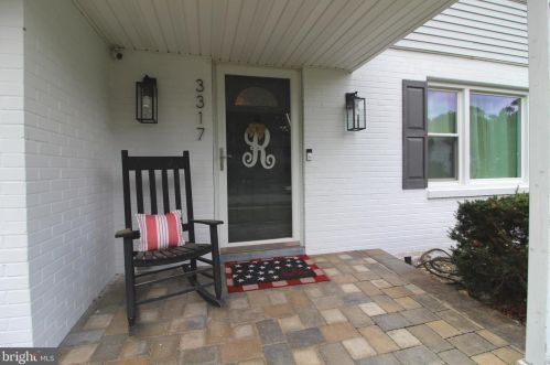 3317 Cross Country Dr, Wilmington, DE 19810-3326