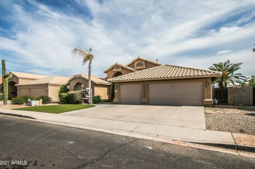 1427 Horseshoe Ave, Gilbert, AZ 85296-1938
