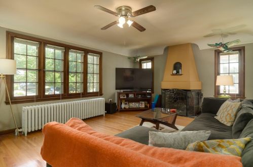 2935 Ewing Ave, Minneapolis MN 55422-3234 exterior