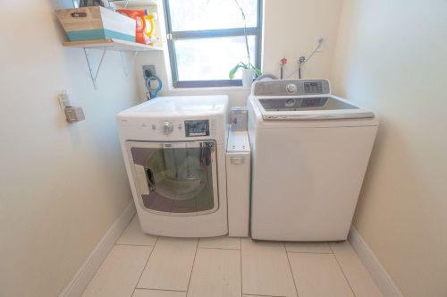 3210 Palm Dr, Delray Beach, FL 33483-6217