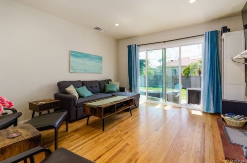 10414 Ferina St, Bellflower CA  90706-4121 exterior