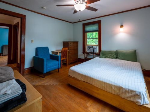 15 Pearl St, Dover NH  03820-3146 exterior