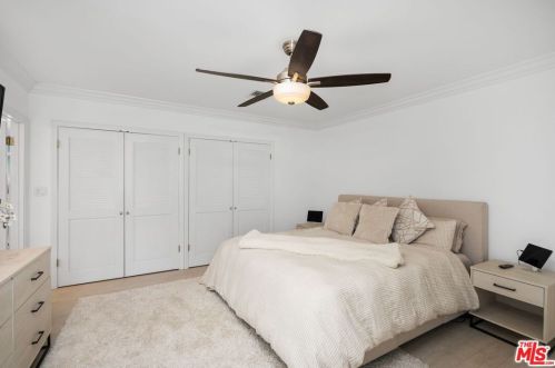 4841 Tyrone Ave, Van Nuys CA 91401-5126 exterior