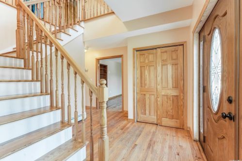 12 Ramblewood Rd, Shoreham NY  11786-2300 exterior