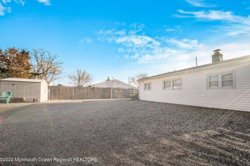 1412 Tamiami Rd, Lacey NJ  08731-5038 exterior