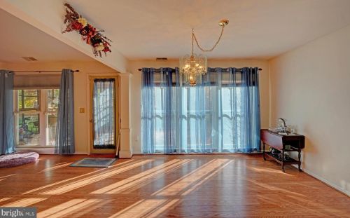 102 Falmouth Way, Dover DE  19904-5390 exterior