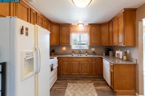 293 William Way, West Pittsburg CA  94565-4706 exterior