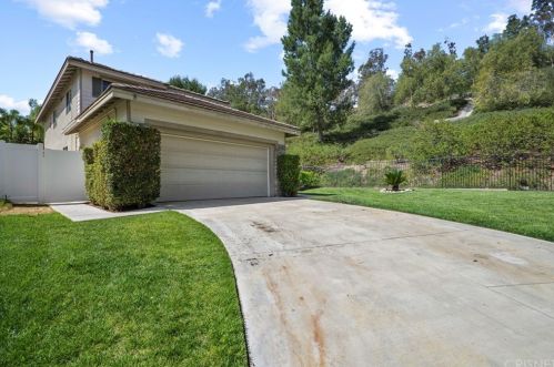20216 Jennifer Ct, Santa Clarita, CA 91351-6919