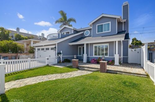 1336 1st St, Manhattan Beach CA  90266-6902 exterior