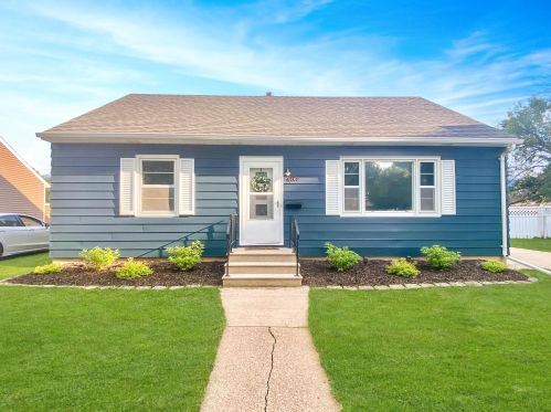 516 4th St, Fond Du Lac, WI 54935-4525