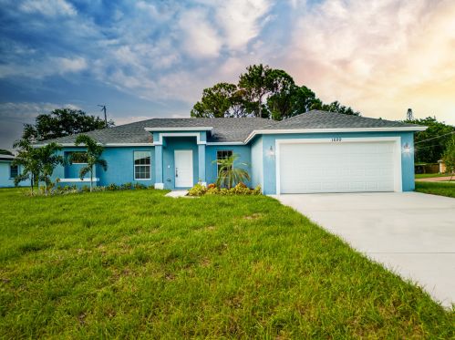 8203 Winter Garden Pkwy, Fort Pierce, FL 34951-4502