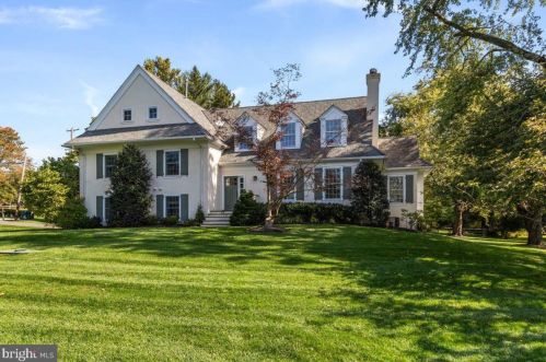 6000 Cricket Rd, Flourtown, PA 19031-1203