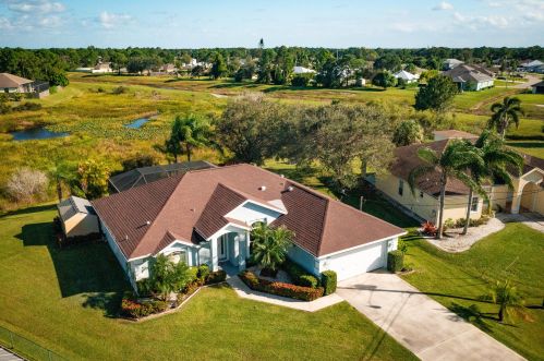 6461 Fagan St, Fort Pierce, FL 34986-3779