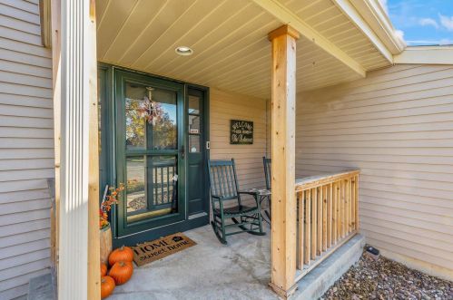 2604 Keri Ct, Waukesha, WI 53188-2021