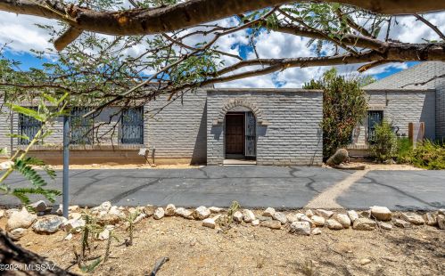 9465 Ravine Trl, Tucson, AZ 85749-9670