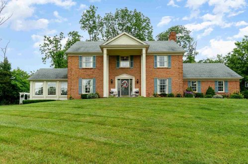 1070 Tudor Ln, Florence KY  41042-9647 exterior