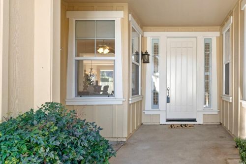 9119 Oak Trail Cir, Santa Rosa, CA 95409-6160