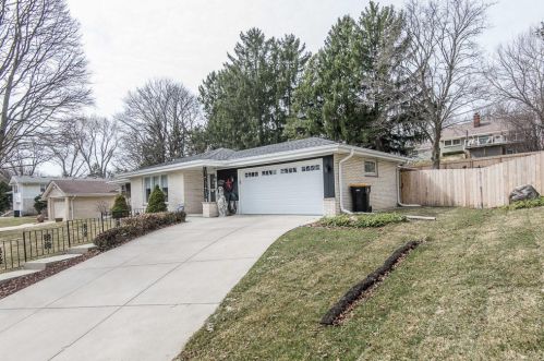 3333 Knoll Blvd, Milwaukee, WI 53222-3362