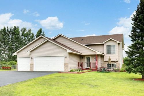 1783 Joes Lake Rd, Spectacle Lake, MN 55008-8063