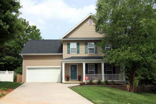 8104 Faircrest Ln, Knoxville, TN 37919-2037
