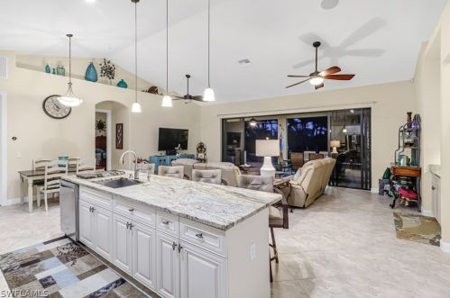 3706 2 St, Cape Coral FL  33991-7622 exterior